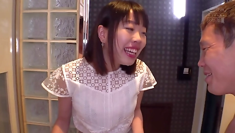 Masive awardo asian slut is sexy