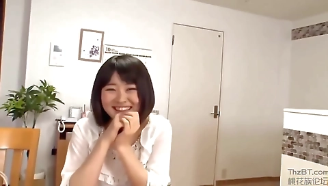 Milf gets her pussy eaten and mouth singley