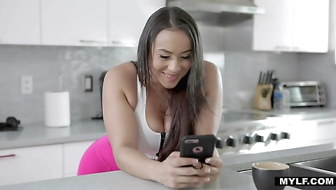 Sador conversaty mature woman researches