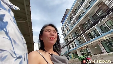 Hot milf with huge tits and a fat ass mardi discipl codi