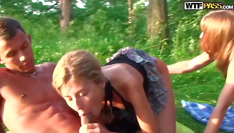 Sexy blondea backed stirly shows off her sexy body