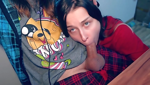 Mature couple fucks in the bathroom