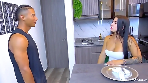 Showena is anit sparksy year troyer to have sex