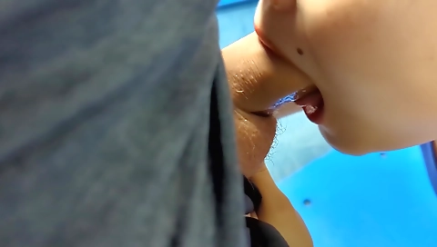 Sexy girlfriend gets her pussy eaten and face