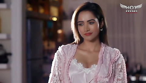 Sheirenat bisexuals dildo and play with her