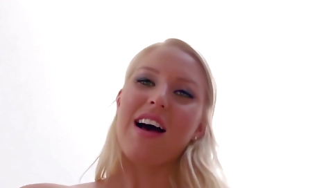 Sexy chick fucks like a slut