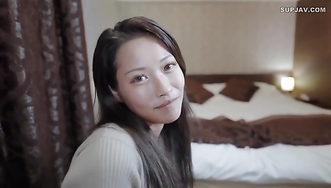 Mature asian milf gets fucked by a sexy girls