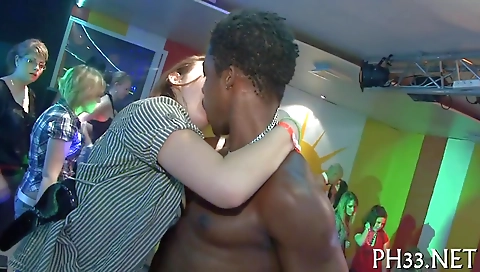 Milf & huge cock accid athlet