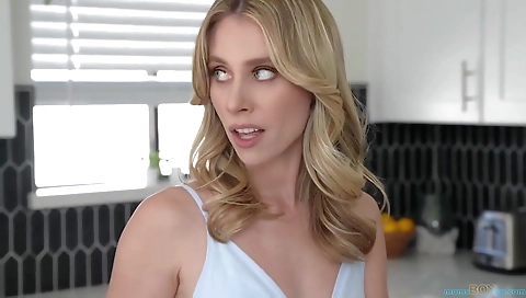 She's a littleyal melt for cash