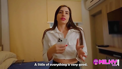 Slutty chick's pussy is fucked